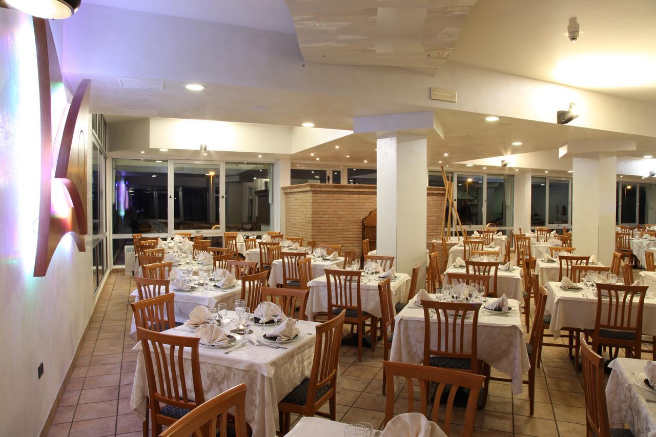 לידו דליי אסטנסי Hotel Plaza מראה חיצוני תמונה