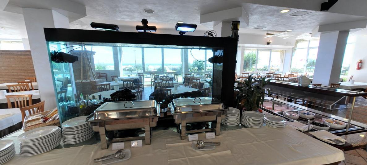 לידו דליי אסטנסי Hotel Plaza מראה חיצוני תמונה